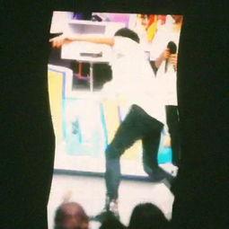 撸视频在线观看,畅享海量精彩瞬间，轻松解锁快乐时光