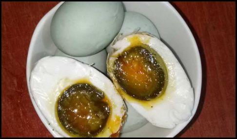 臭鸭蛋怎么腌制方法视频,臭鸭蛋腌制秘籍，轻松学会家常美味